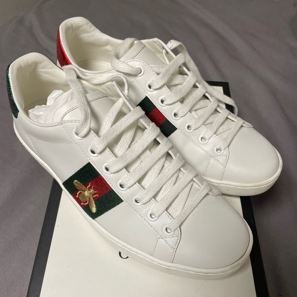 Gucci sneakers size 38